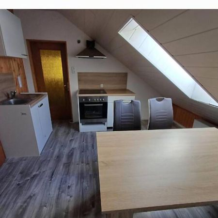 Hopfach Dachwohnung Wolpertshausen エクステリア 写真