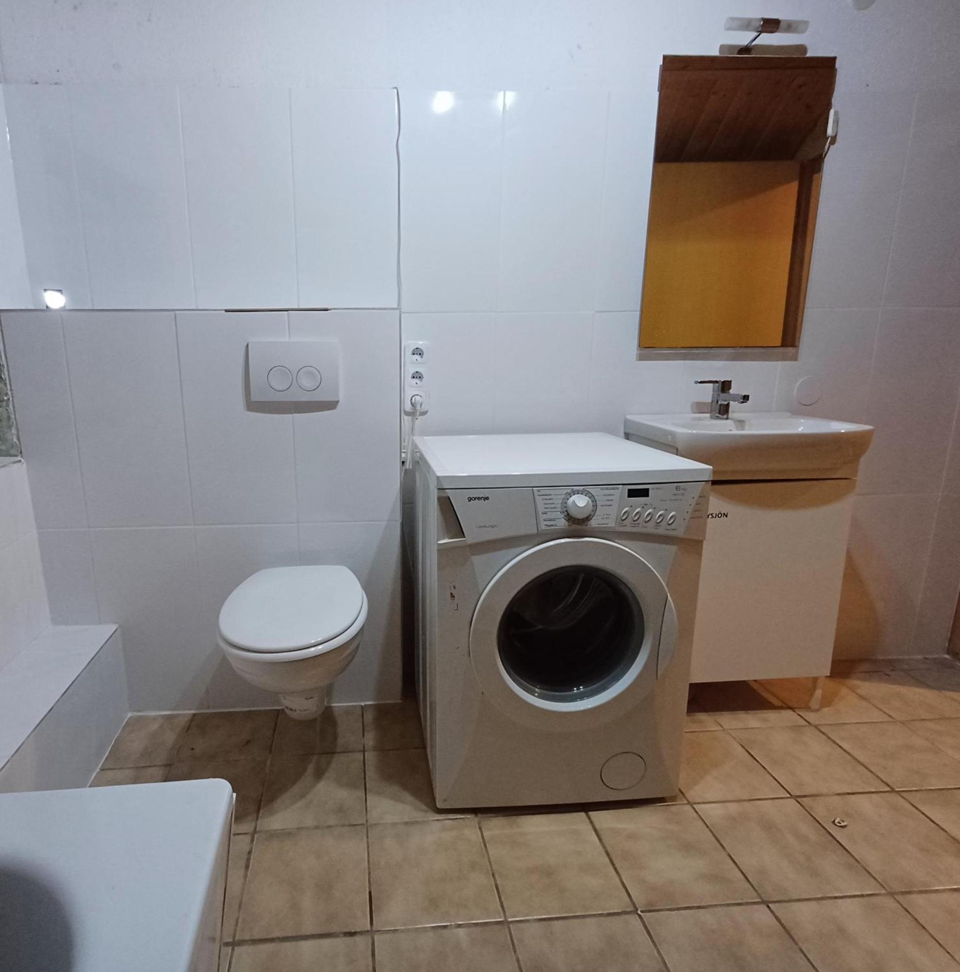 Hopfach Dachwohnung Wolpertshausen エクステリア 写真